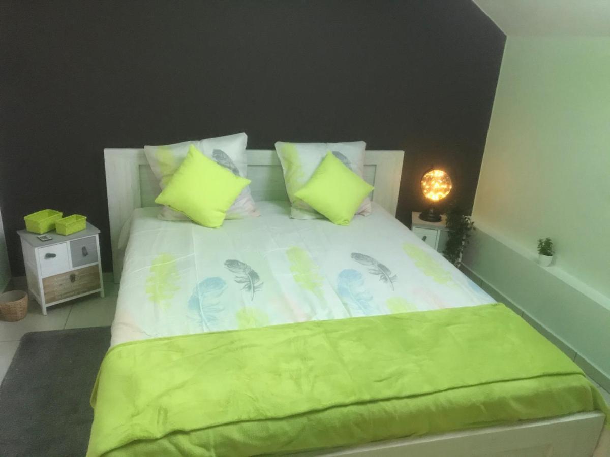 Le Lodges Quievrain Екстериор снимка