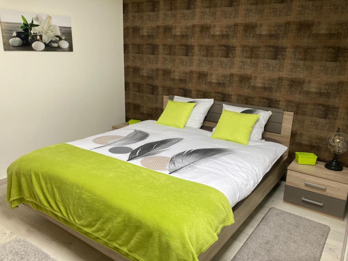 Le Lodges Quievrain Екстериор снимка